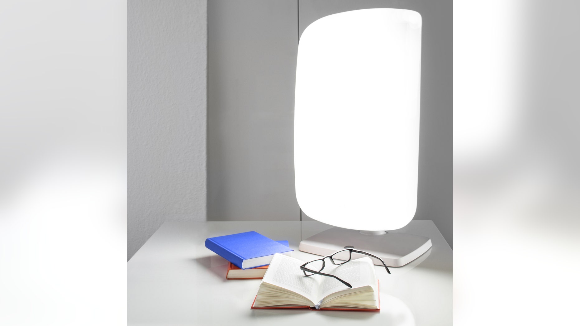 Light therapy lamps to combat the wintertime blues