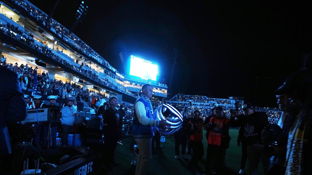 Homophobic chant at San Diego FC's inaugural home match condemned by coach, sporting director