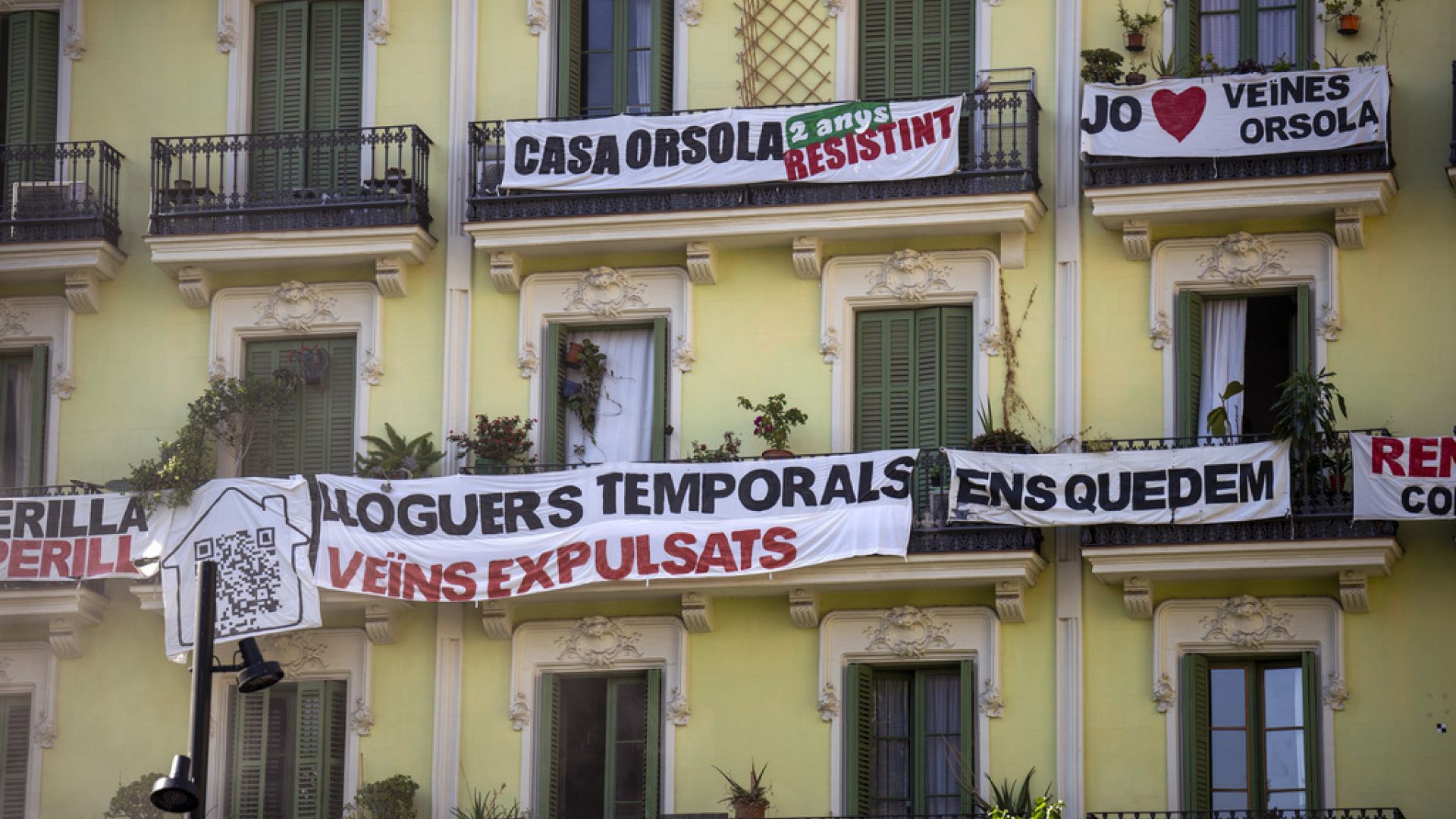 Protesters in Barcelona angry at evictions and high rental rates