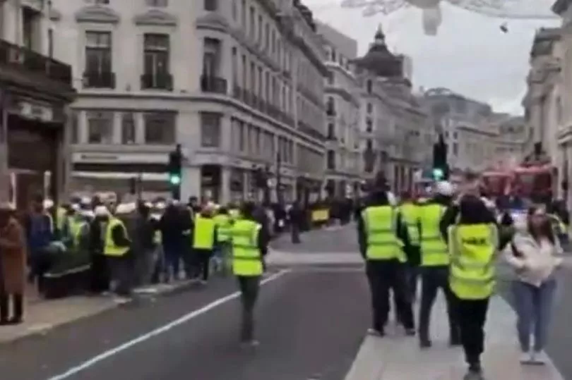 London's Regent Street shut down for Met explosion after 'suspicious vehicle'