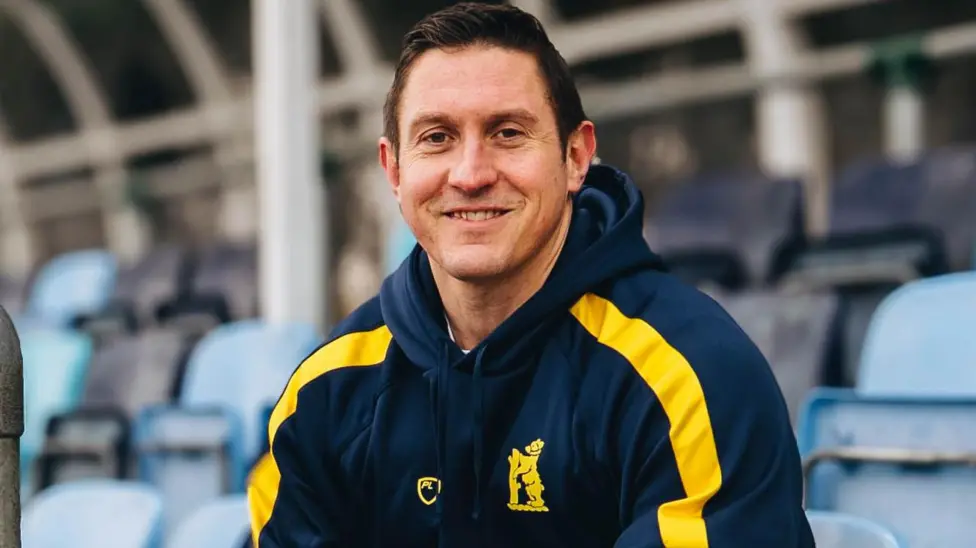 Warwickshire: Man City's James Thomas joins as performance director