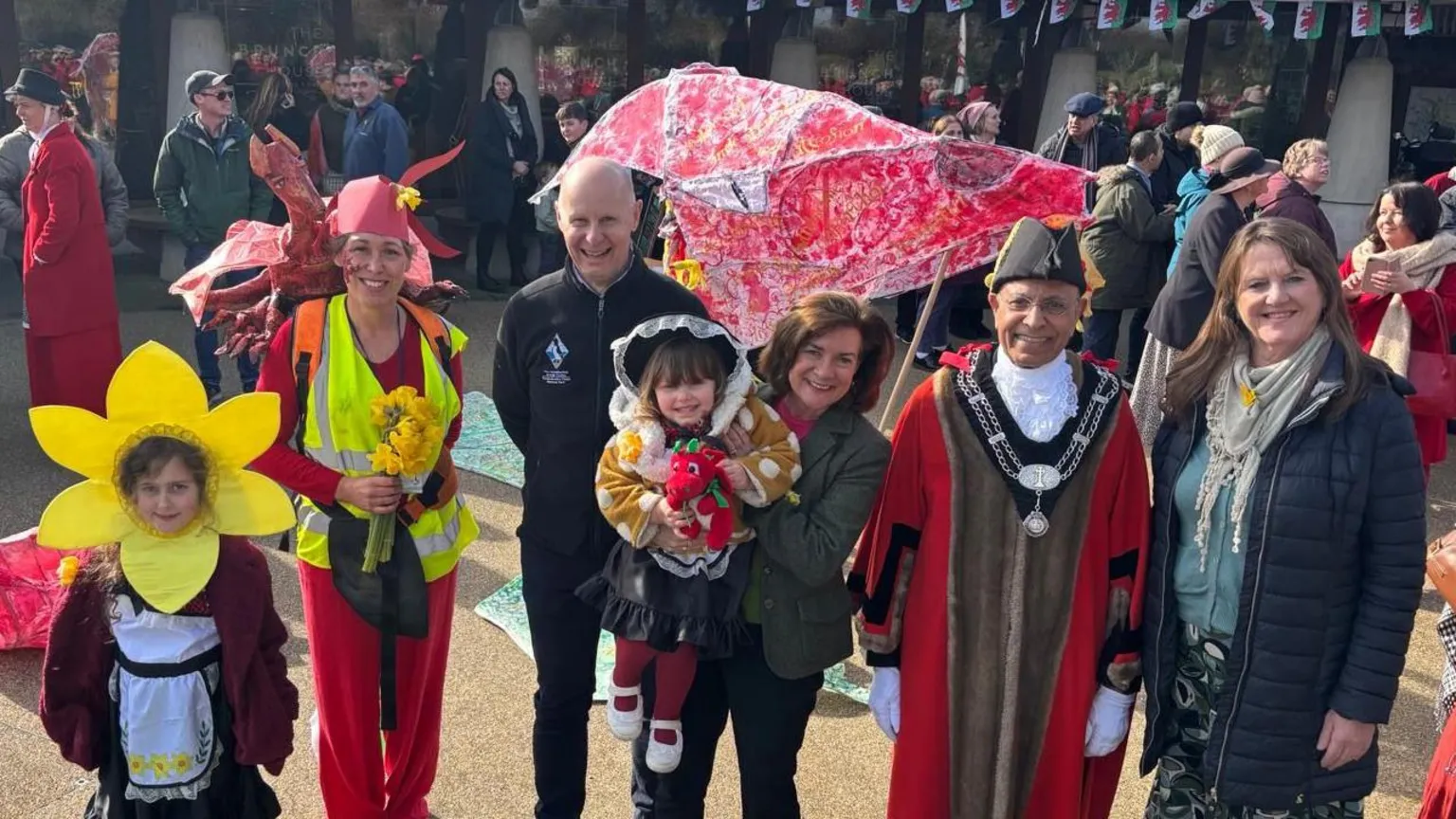 St David's Day: Prince William speaks Welsh praising Wales