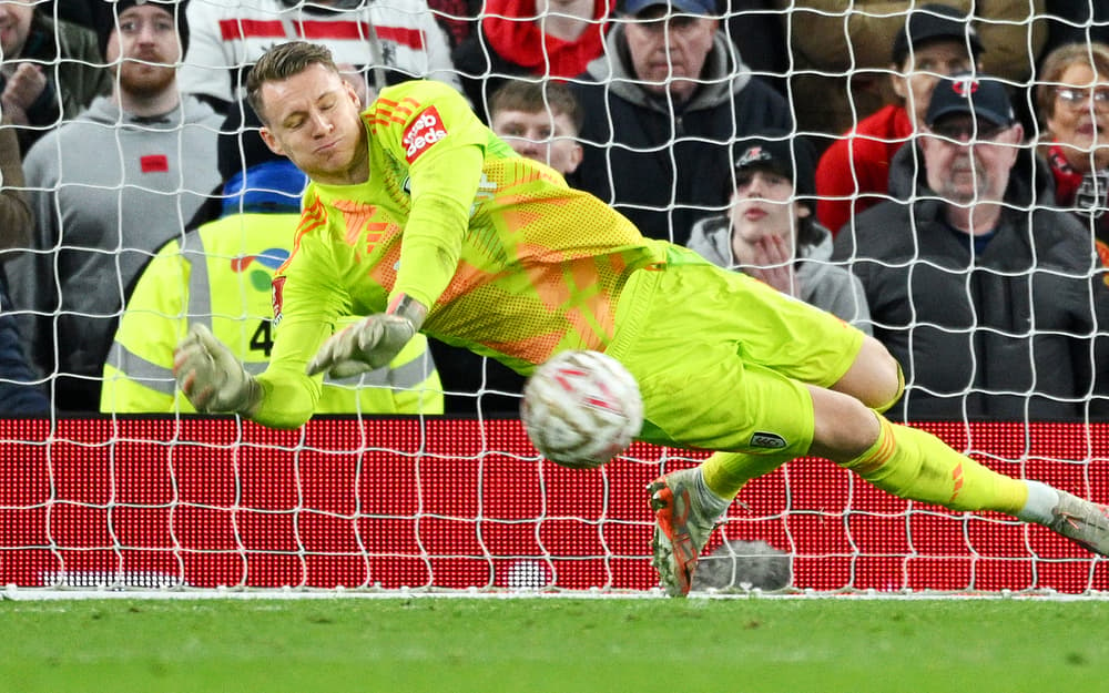 Leno the penalty hero as Fulham dump holders Man Utd out of FA Cup