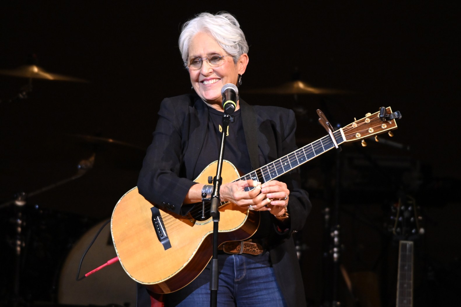 Watch Joan Baez Perform 'Diamonds and Rust' at All Star Tribute Show