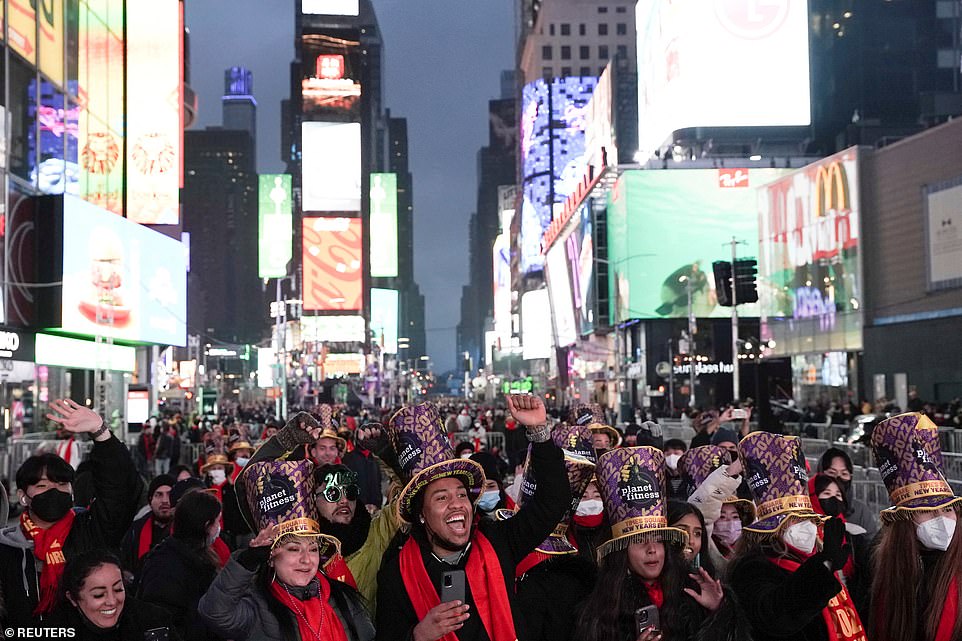 NYC New Year's celebration heads into the evening