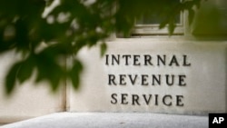 IRS to lay off thousands of probationary workers in tax season