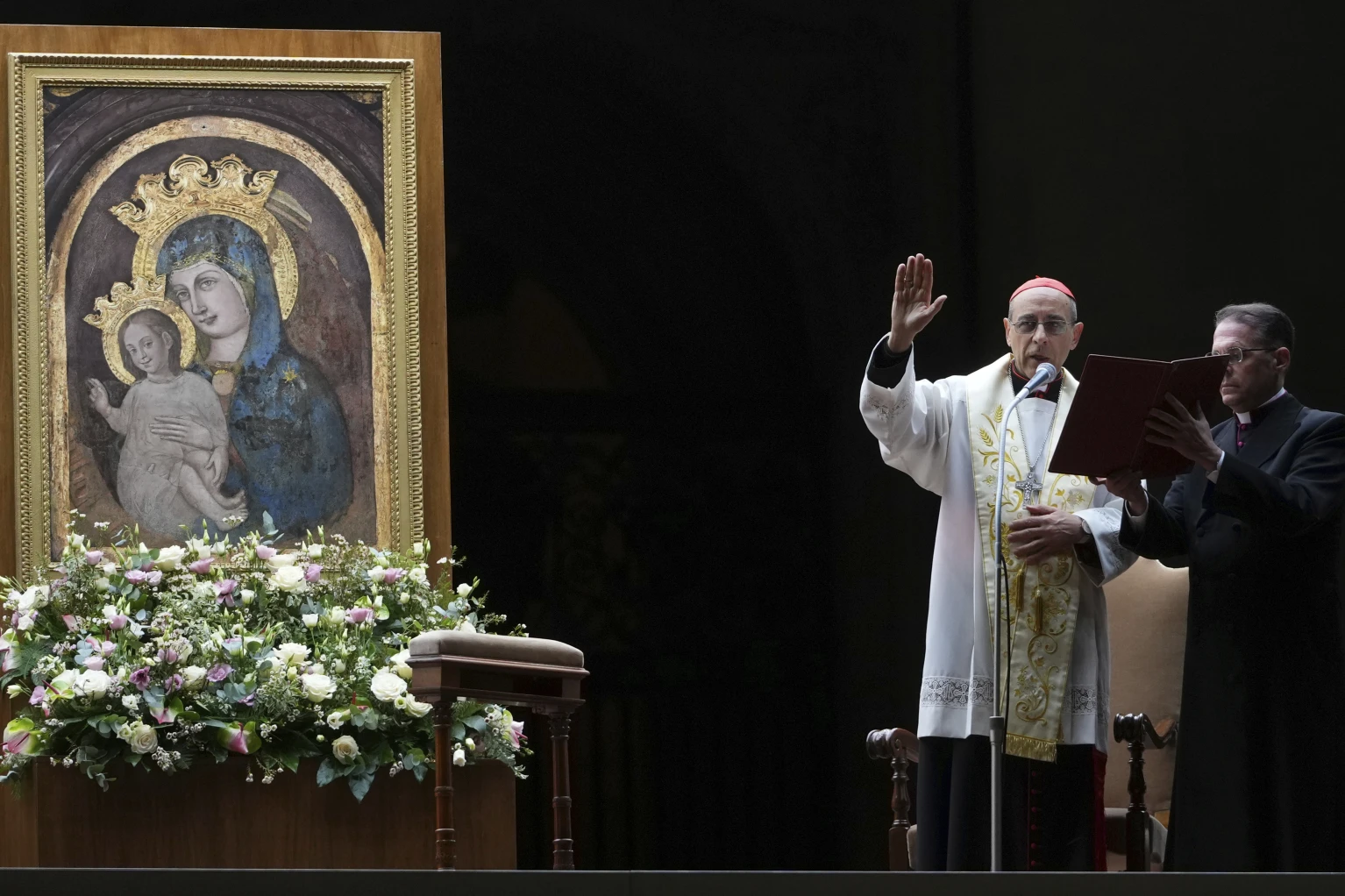 El papa Francisco se encuentra estable un día después de crisis respiratoria, dice el Vaticano