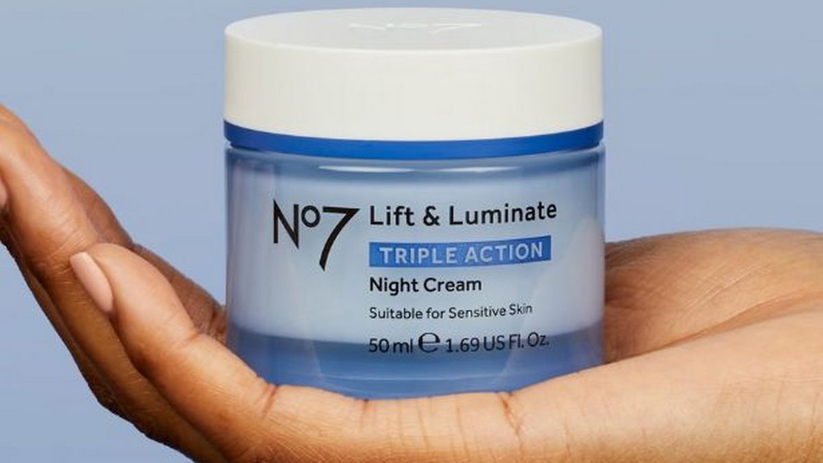 Boots No7 cream makes skin 'softer and smoother' and it's 30% off