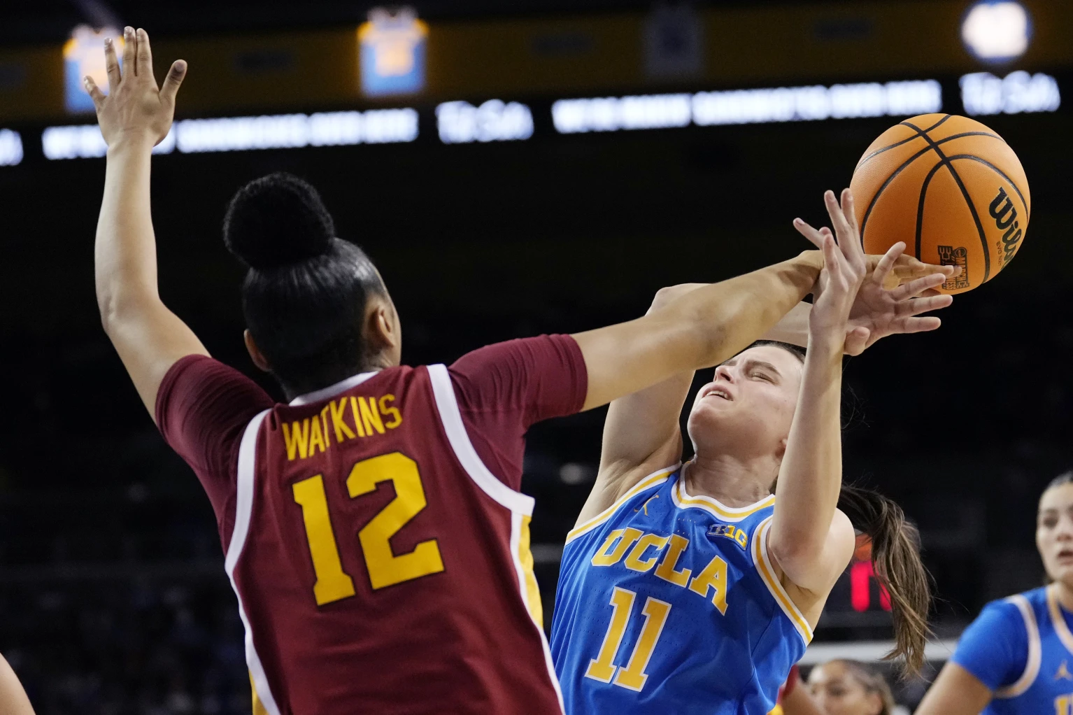 JuJu Watkins scores 30, No. 4 USC defeats No. 2 UCLA 80-67 to win 1st Big Ten regular-season title