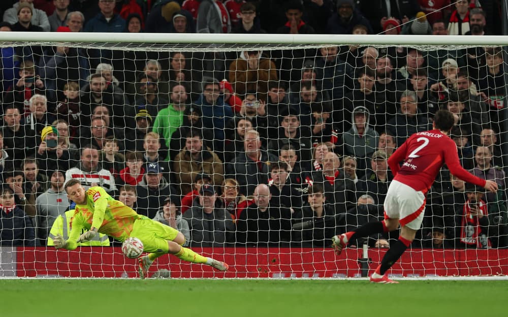 Amorim explains shock Man Utd penalty decision and drops striker hint