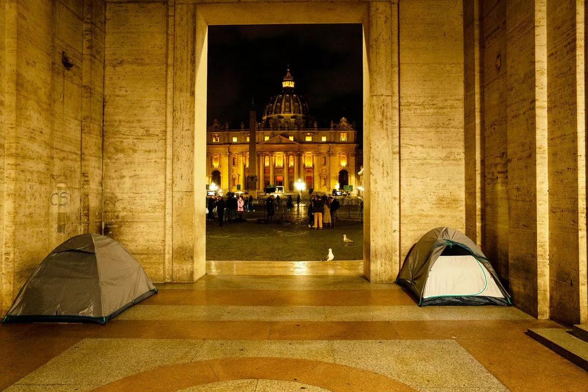 Inside Vatican palace gifted to the homeless as Pope Francis still in hospital