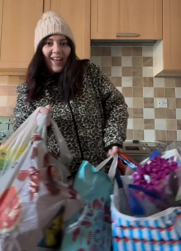 I’ve ditched supermarkets & do my weekly shop for a family-of-3 for £11 – people are stunned at the amount...