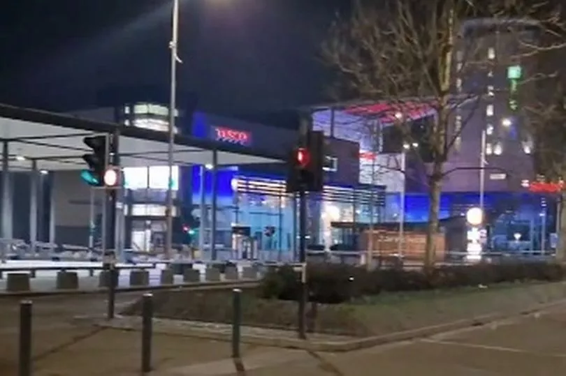 Huge cordon around busy UK shopping centre as people urged to stay away