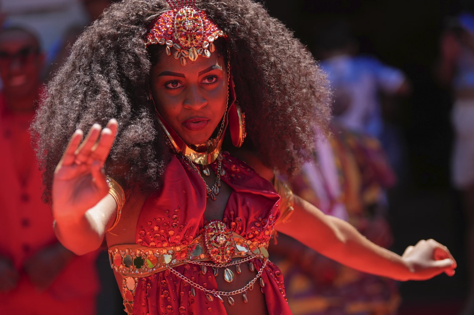 Un día en las animadas fiestas del carnaval de Brasil