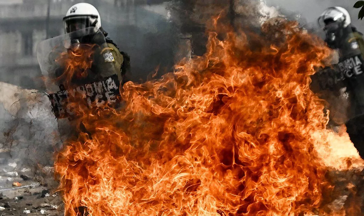 Chaos in Greece as furious protests bring country to standstill