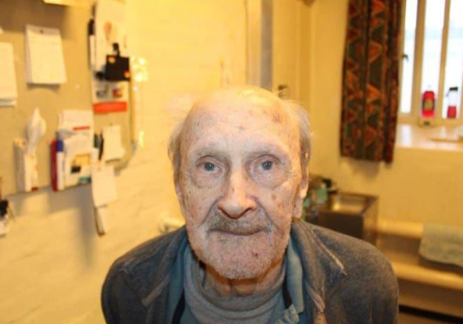 Killer paedo Sidney Cooke, 97, seen for 1st time in 26 years as vid shows him rowing with lag at ‘Monster M...