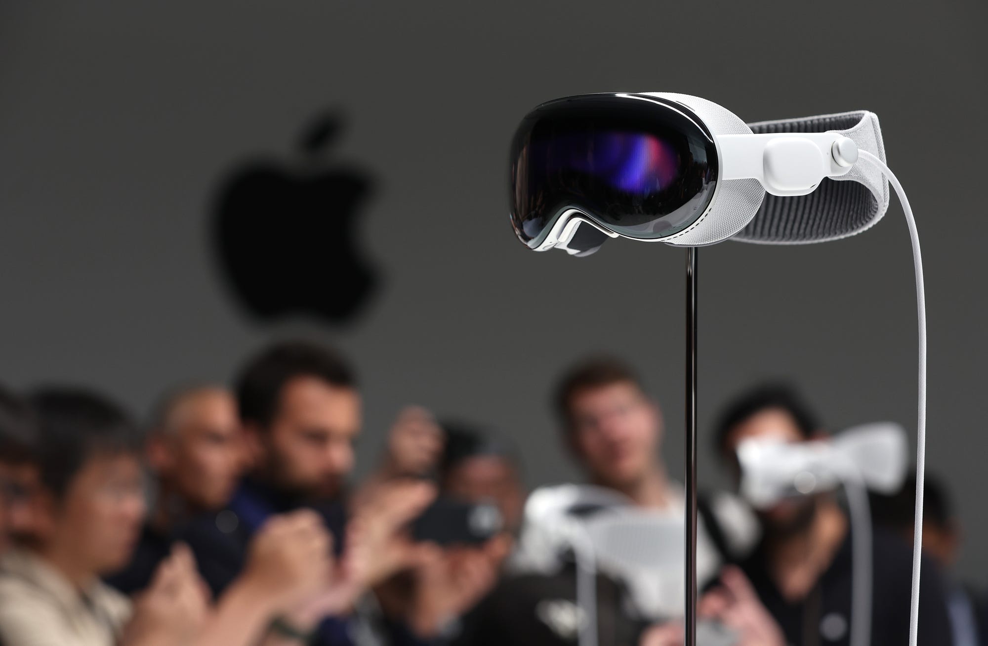 The Vision Pro needs apps. Now is not a good time for Apple to be at odds with developers.