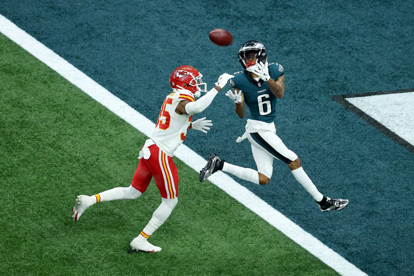 Super Bowl 2025: Philadelphia Eagles Beat Kansas City Chiefs, 40-22