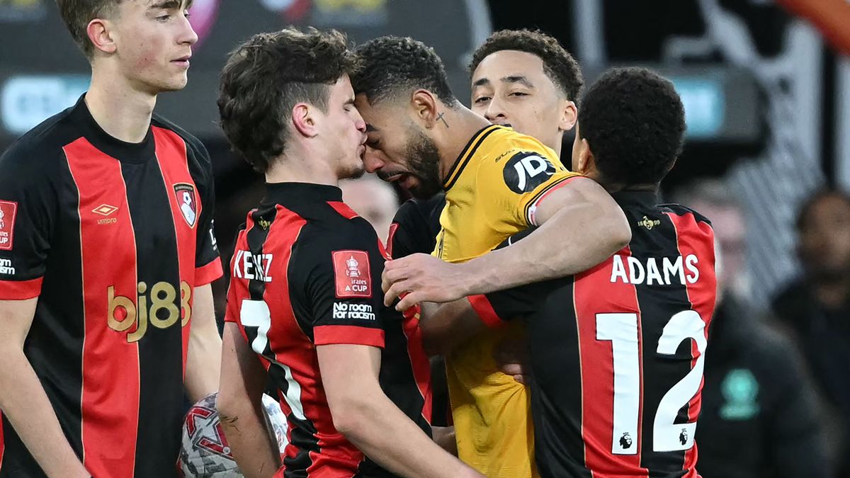 Matheus Cunha sent off in moment of madness as Wolves crash out of FA Cup