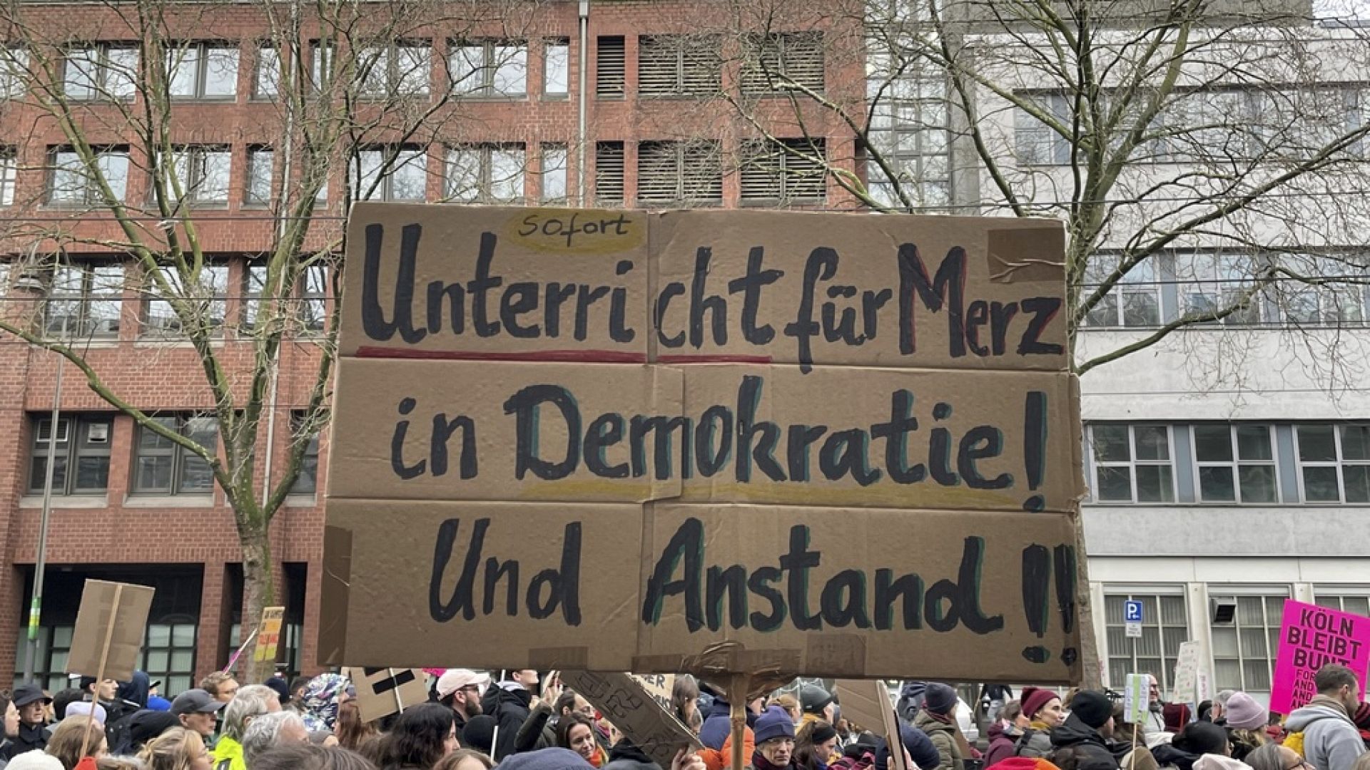 Thousands protest as AfD party begins election campaign