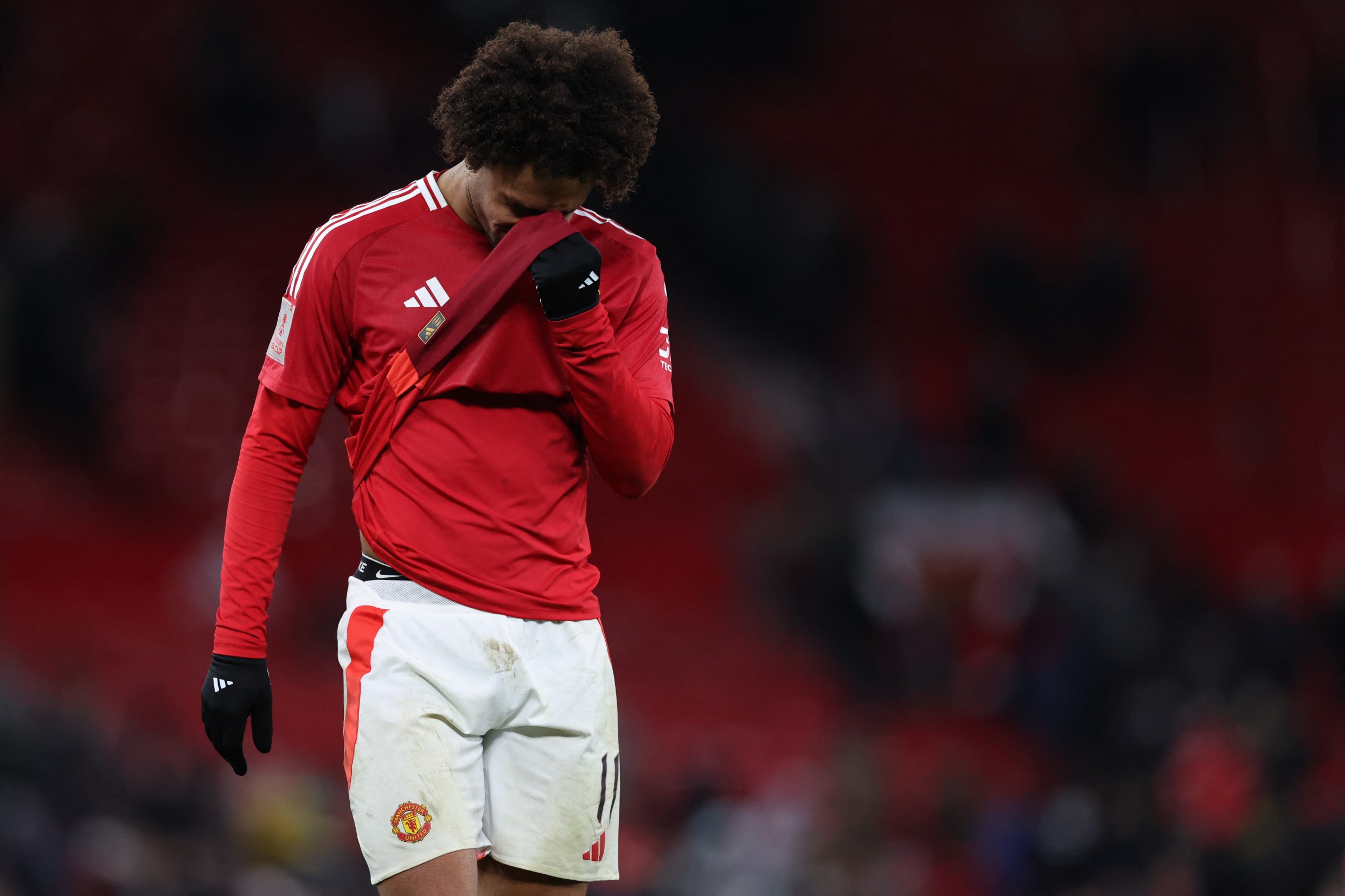 Man Utd 1 Fulham 1 (3-4 on pens): Holders crash OUT of FA Cup as Zirkzee and Lindelof miss in penalty...