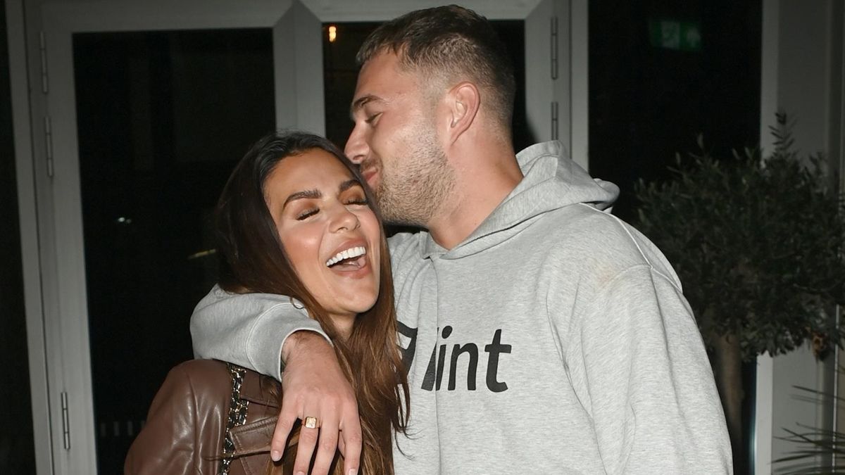 Love Island's Ekin-Su and Curtis Pritchard put on loved-up display on date night