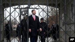 Vance visits Dachau concentration camp ahead of Zelenskyy meeting