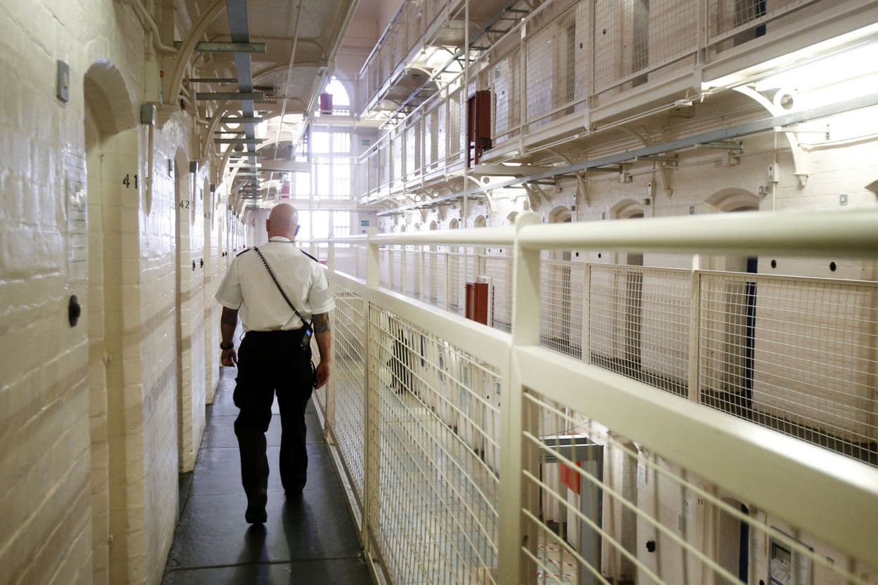 Foreign criminals to be deported quicker to free up space in overcrowded prisons