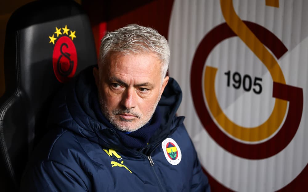 Fenerbahce boss Mourinho suing Galatasaray after racism allegations