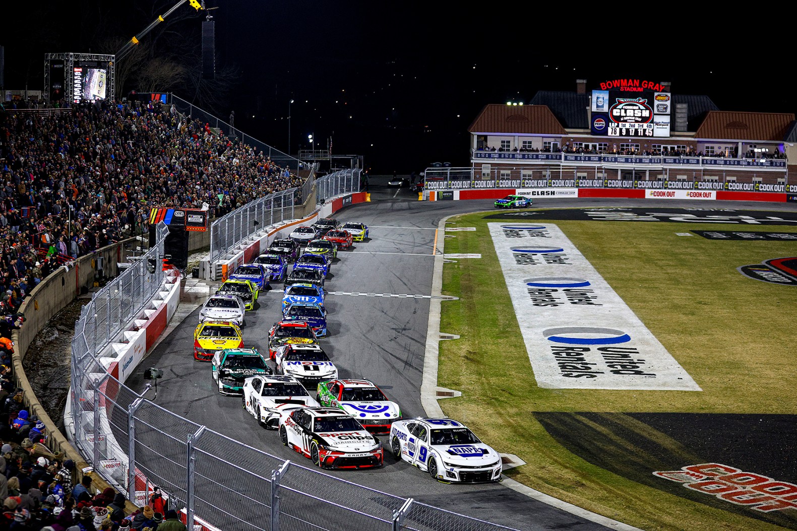 How to Watch NASCAR on Sling: Which Races Can You Watch?