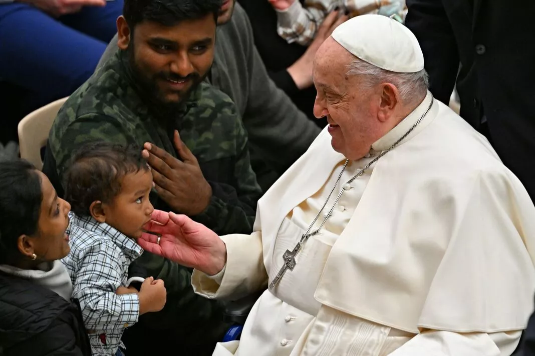 Pope Francis put on ventilator after 'sudden worsening of condition'