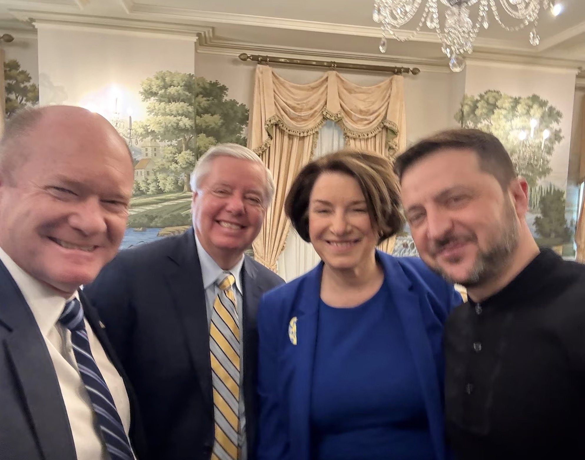 Bipartisan Group of RINOs and Democrat Senators Met with Zelensky and Blew Smoke Up His A$$ Before He Met with Trump - Zelensky Releases Video where You Can See Clearly Who Participated