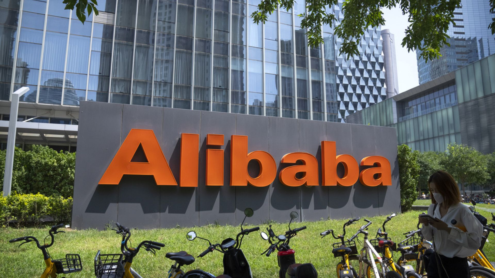 AI showdown! Alibaba claims its new model beats DeepSeek and ChatGPT