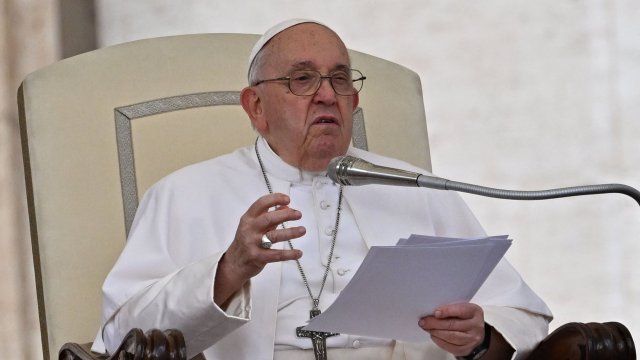 Pope suffering from kidney problem and remains in critical condition, Vatican says