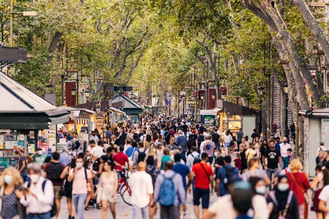 The reasons so many Americans are moving to Spain as population soars