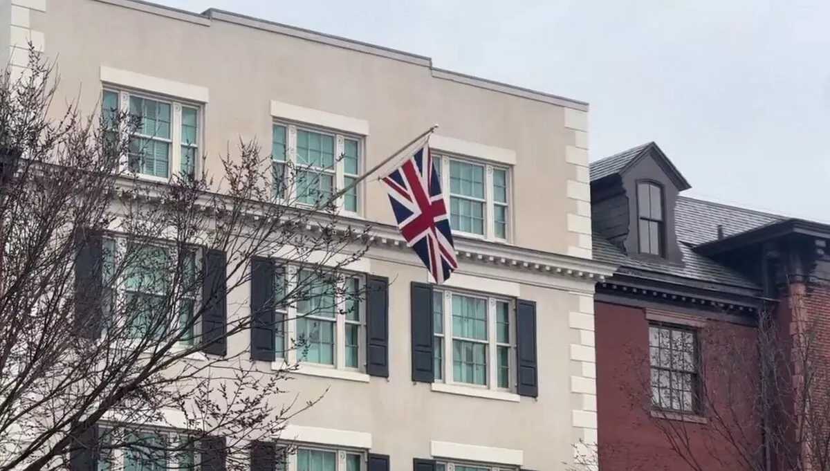 Keir Starmer red-faced as Donald Trump team hangs Union Jack upside down