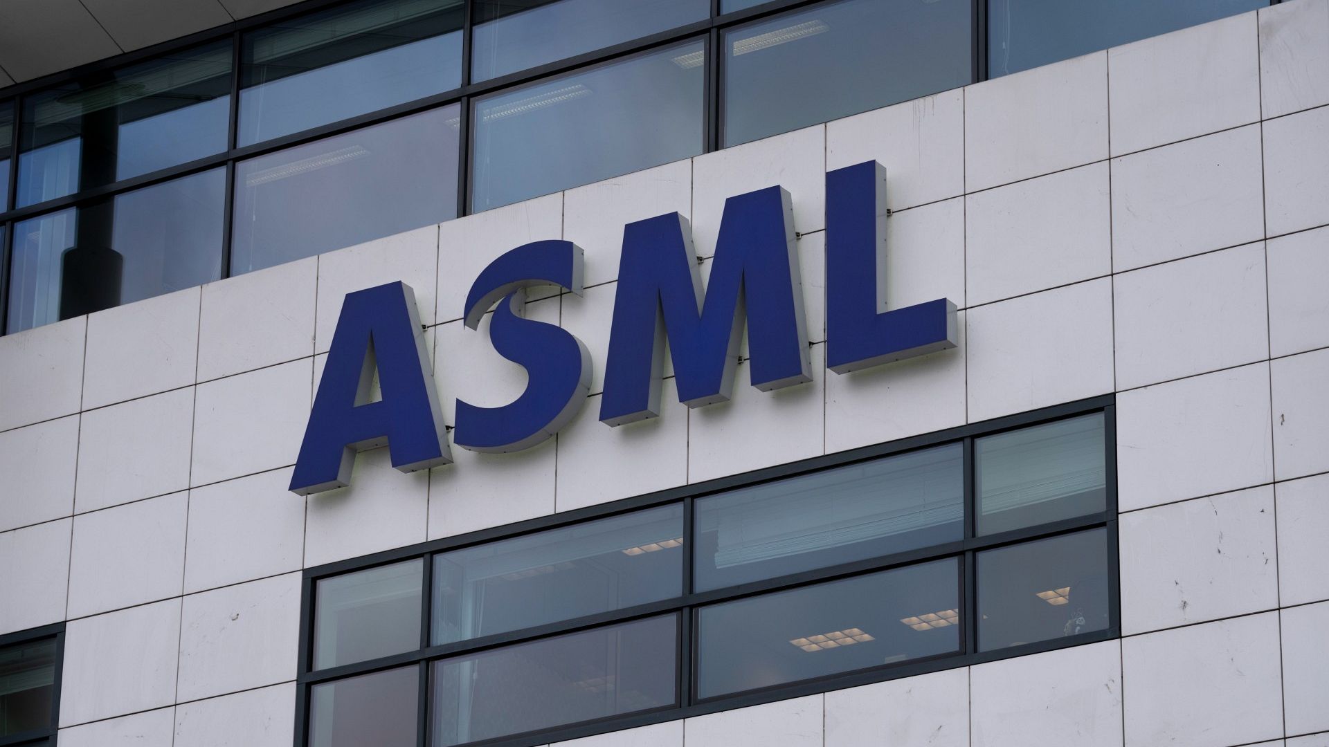 ASML reports boost in full-year sales as it shares outlook for 2025